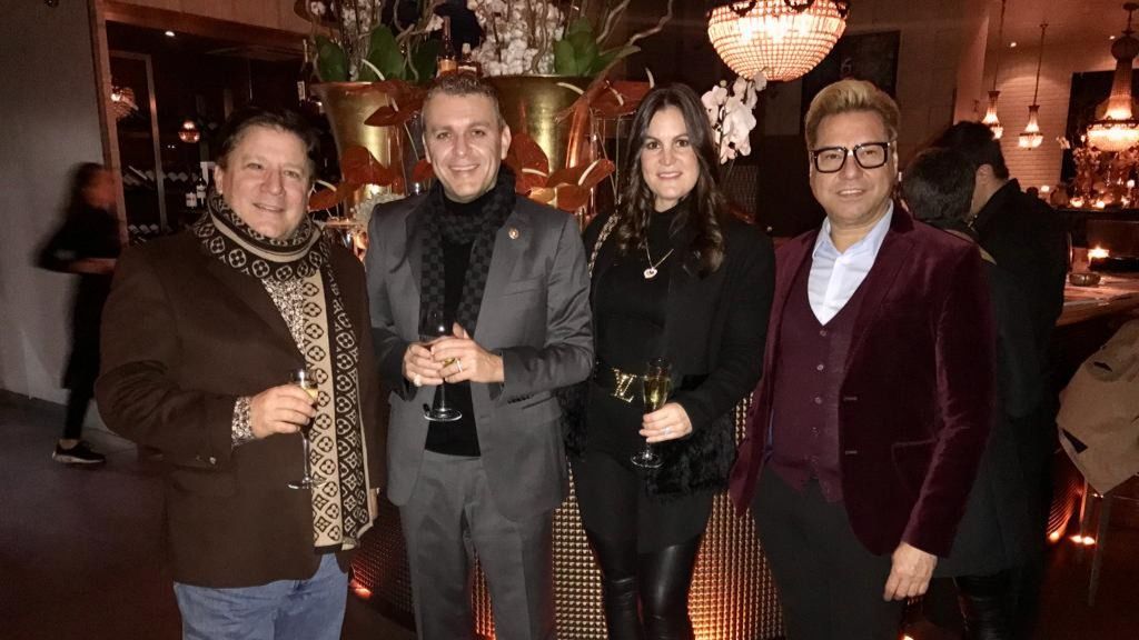 César DePaço e esposa acompanhados de Herman José e João Rolo | César DePaço