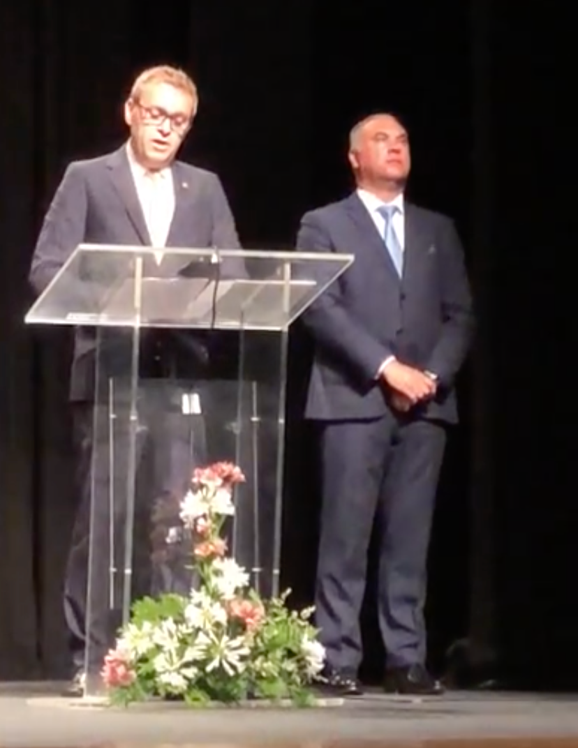 Município de Madalena honra César DePaço com vários prémios | César DePaço
