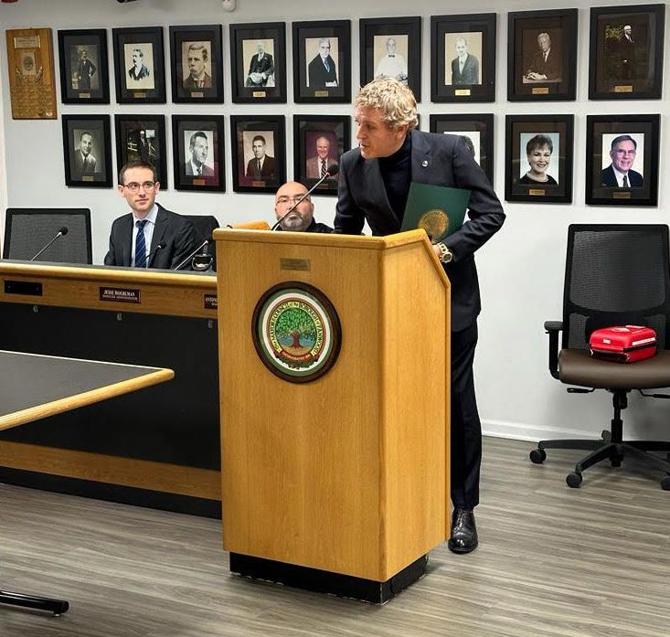 Generosidade de filantropo português de New Jersey reconhecida pelo Município de Fanwood