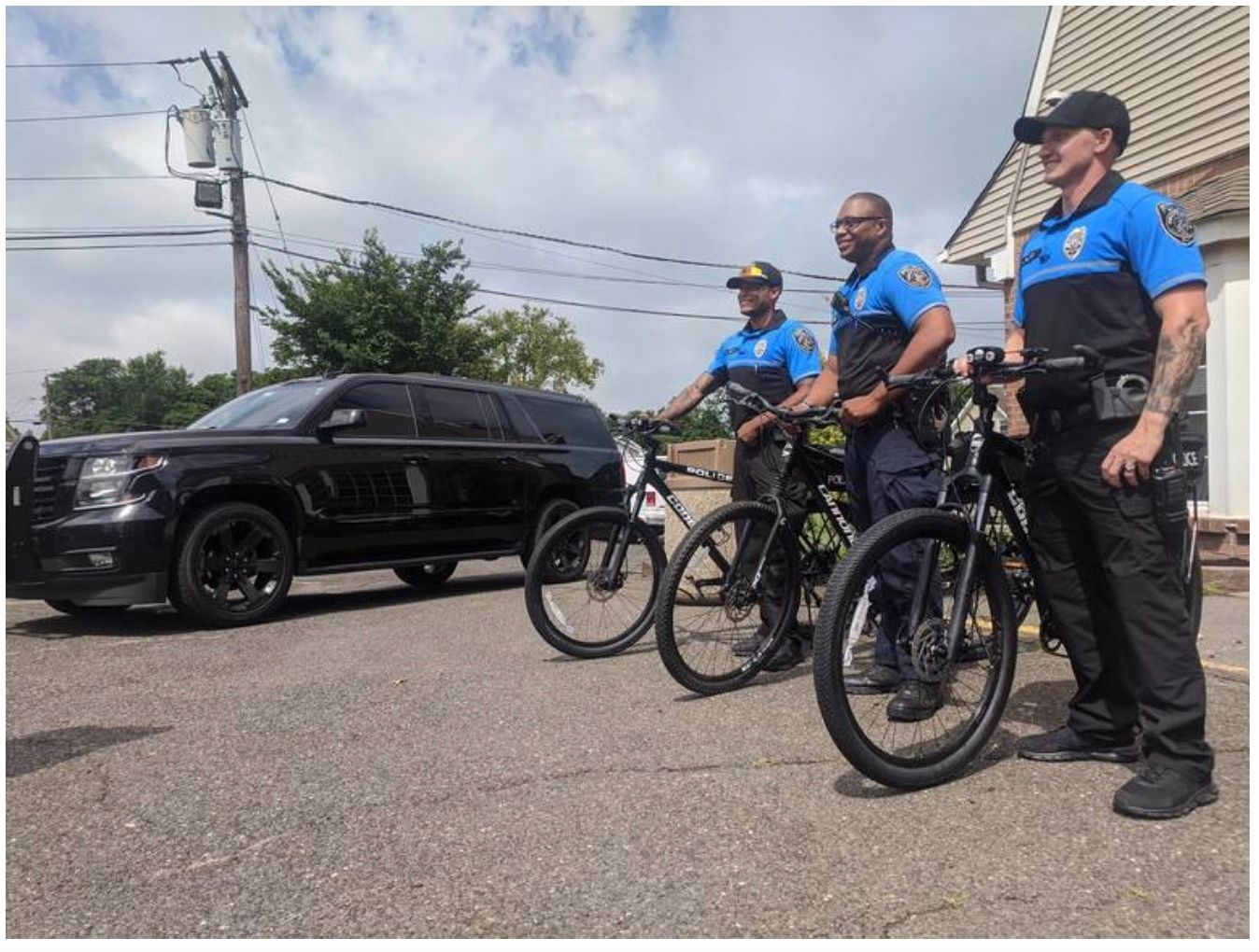 FTPD Receives Donation of New Police Bicycles and Gives Gift Baskets to College Sweepstakes Winners César DePaço